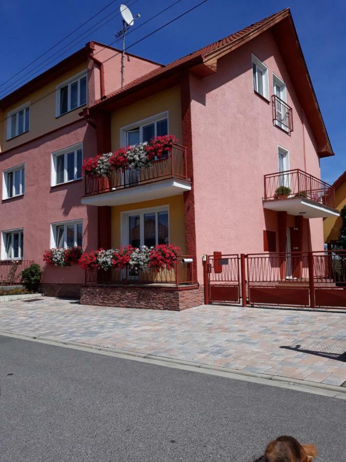 Apartmány BOSS Liptovský Mikuláš Exterior foto